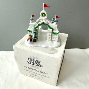 Department 56 Heritage Village North Pole Gate Christmas Snowman Tree 56.56324